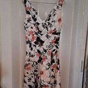 Stop Staring! Sleeveless Dress